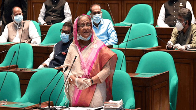‘টিকা নেয়ার পরও সবাই স্বাস্থ্যবিধি মেনে চলুন’