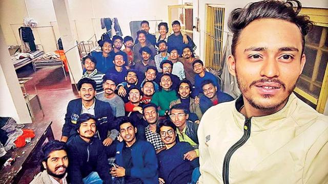 ডা. সাজ্জাদকে মারধরের নেপথ্যেও প্রলয় গ্যাং
