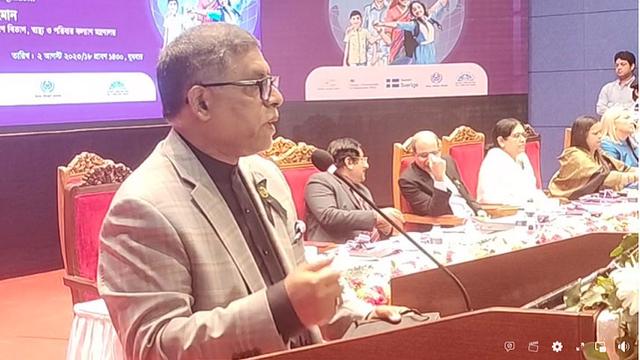 সিজার নিয়ন্ত্রণ করতে হবে : স্বাস্থ্যমন্ত্রী