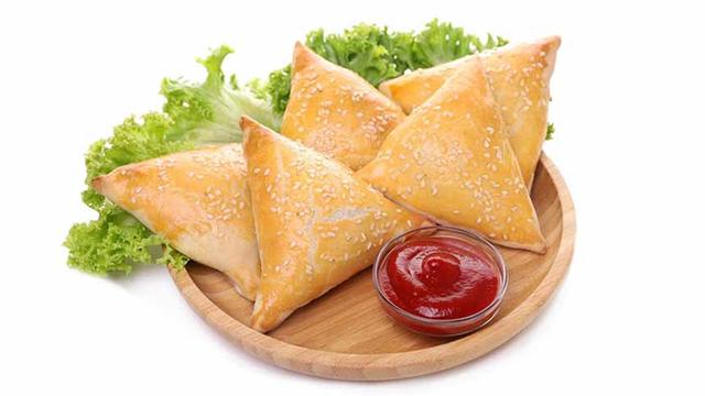 আজ বিশ্ব সমুচা দিবস: পুষ্টিগুন বিবেচনায় সমুচা