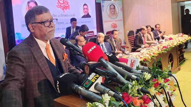 টিকাদানে বাংলাদেশ বিশ্বে রোল মডেল: স্বাস্থ্যমন্ত্রী